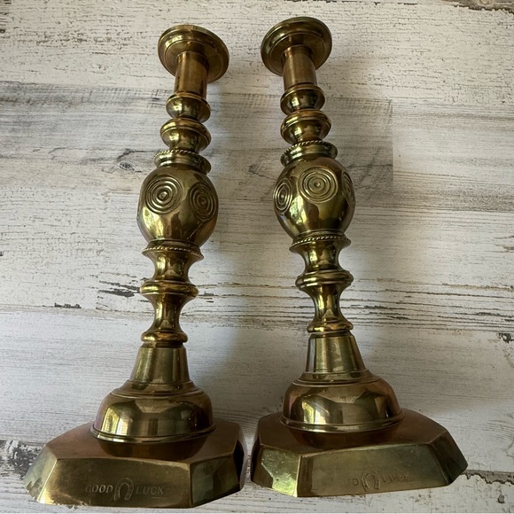 Vintage Brass Candlestick Holders Pair (Set of 2) Push-Up Feature - Picture 7 of 13
